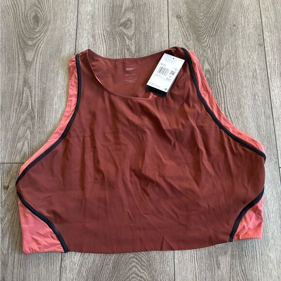 Nike woman’s yoga crop top very soft and comfortable - Picture 1 of 5